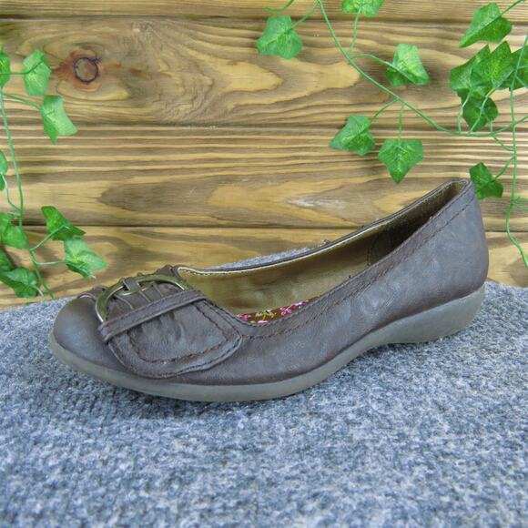 AIRWALK Flat Girl Y 1 Medium Flat Brown‎ Synthetic Slip On - Picture 1 of 6